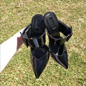 Forever 21 black heels